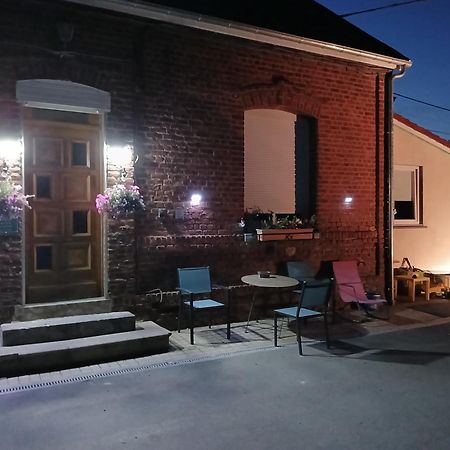 Gite A La Ferme Chez Magali Escaudoeuvres Exterior foto